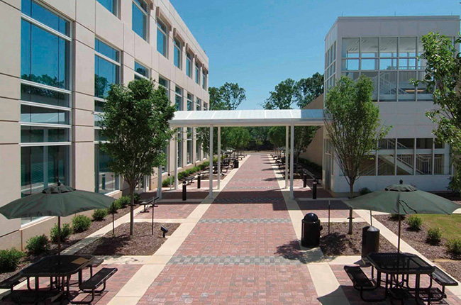 Jackson, MS - FBI Field Office exterior campus